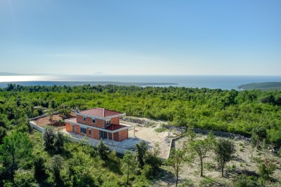 Aussergewöhnliche Villa in Alleinlage mit Meerblick **TOP**