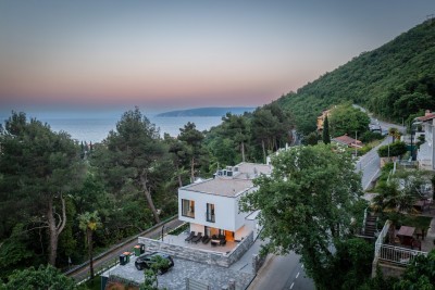 Stylishe, luxuriöse Villa mit Meerblick *Moscenicka Draga*