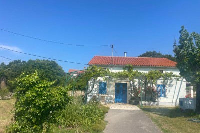 Zauberhaftes Steinhaus mit zwei Wohneinheiten - nahe am Meer